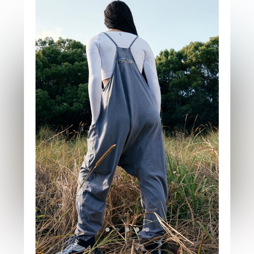 FREE PEOPLE Movement Hot Shot Logo Onesie in Gray Cavern Combo - Picture 3 of 8